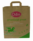 Foto: Papieren tas met daarin Odin fruit en groenten.